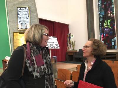 Im Gesprch bei der Besichtigung einer jdischen Gemeinde in meinem Wahlkreis