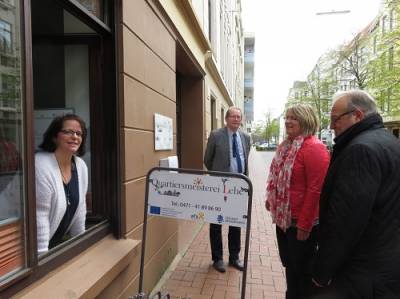 Im Gesprch mit einer Mitarbeiterin der Quartiersmeisterei Lehe 